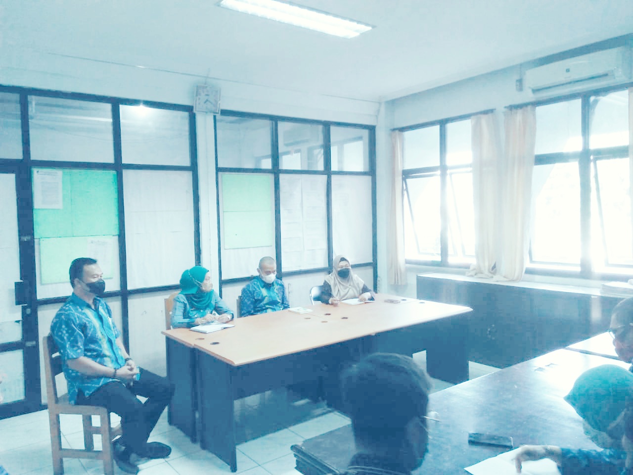 Rapat Interen Bagian Hukum Setda Kota Palu di pimpin oleh Kabag Hukum Husna,SH.MH di Ruanga Rapat Bagian Hukum Setda Kota Palu Pada Hari Kamis, 24 Juni 2021 Jam.,08.00 s.d Selesai.
