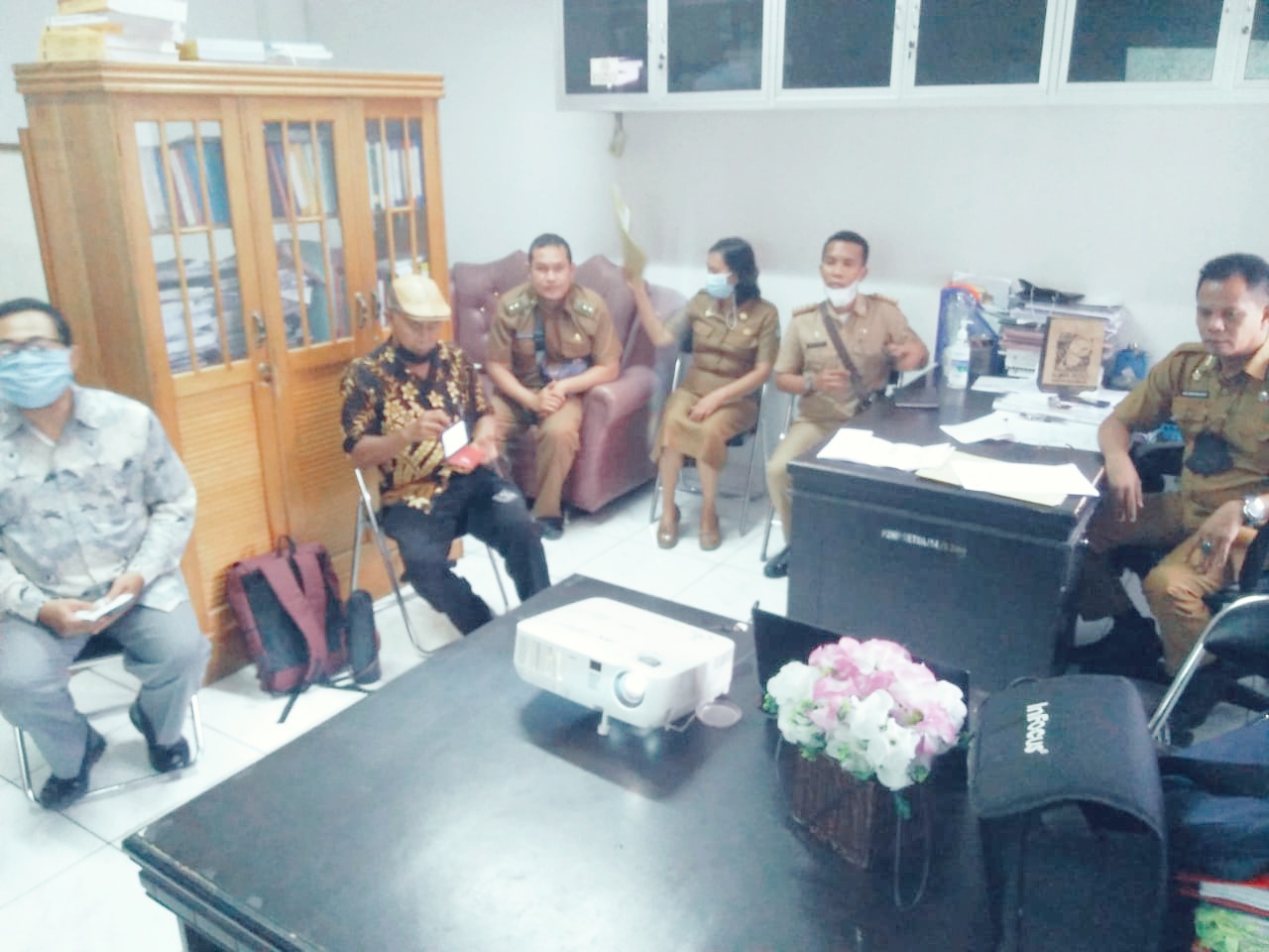 Rapat Pembahasan Perjanjian Kerja Sama (PKS) Pemkot Palu dan Sekolah Tinggi Ilmu Kesehatan STIKES Palu di Ruangan Kabag Pemerintahan 06 Juli 2021.