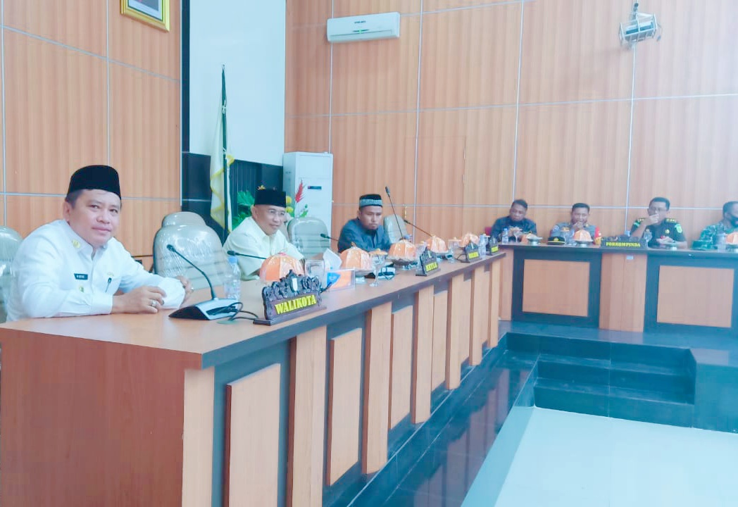 Rapat Paripurna Badan Musyawarah DPRD Kota Palu Membahas Rancangan Jadwal Masa Persidangan Catur Wulan III Tahun Sidang 2021, Rabu 29 Maret 2021 di Kantor DPRD Kota Palu.