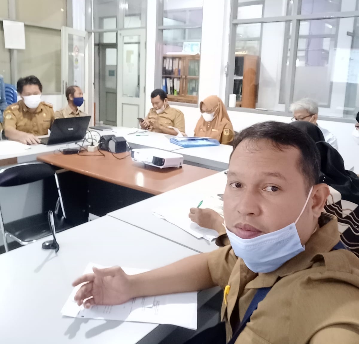 Rapat Pembahasan Rancangan Perwali Petunjuk Pelaksanaan Penertiban Persetujuan Bangunan Gedung Usaha Sarang Burung Walet Senin, 4 Oktober 2021